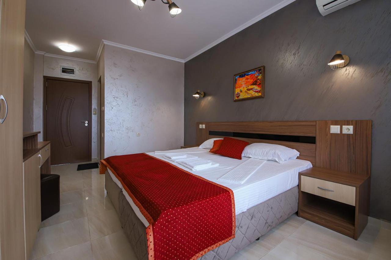 Guesthouse Phoenix Obzor Extérieur photo