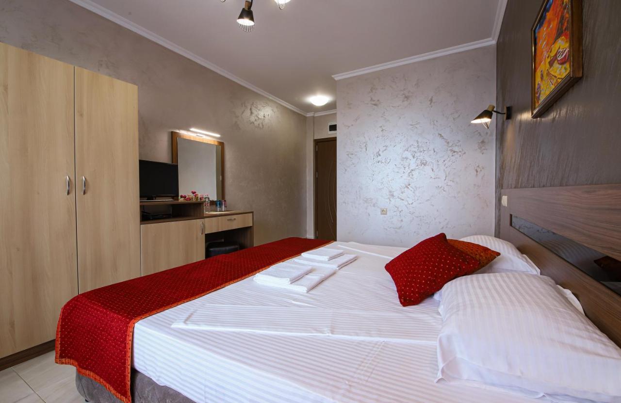 Guesthouse Phoenix Obzor Extérieur photo