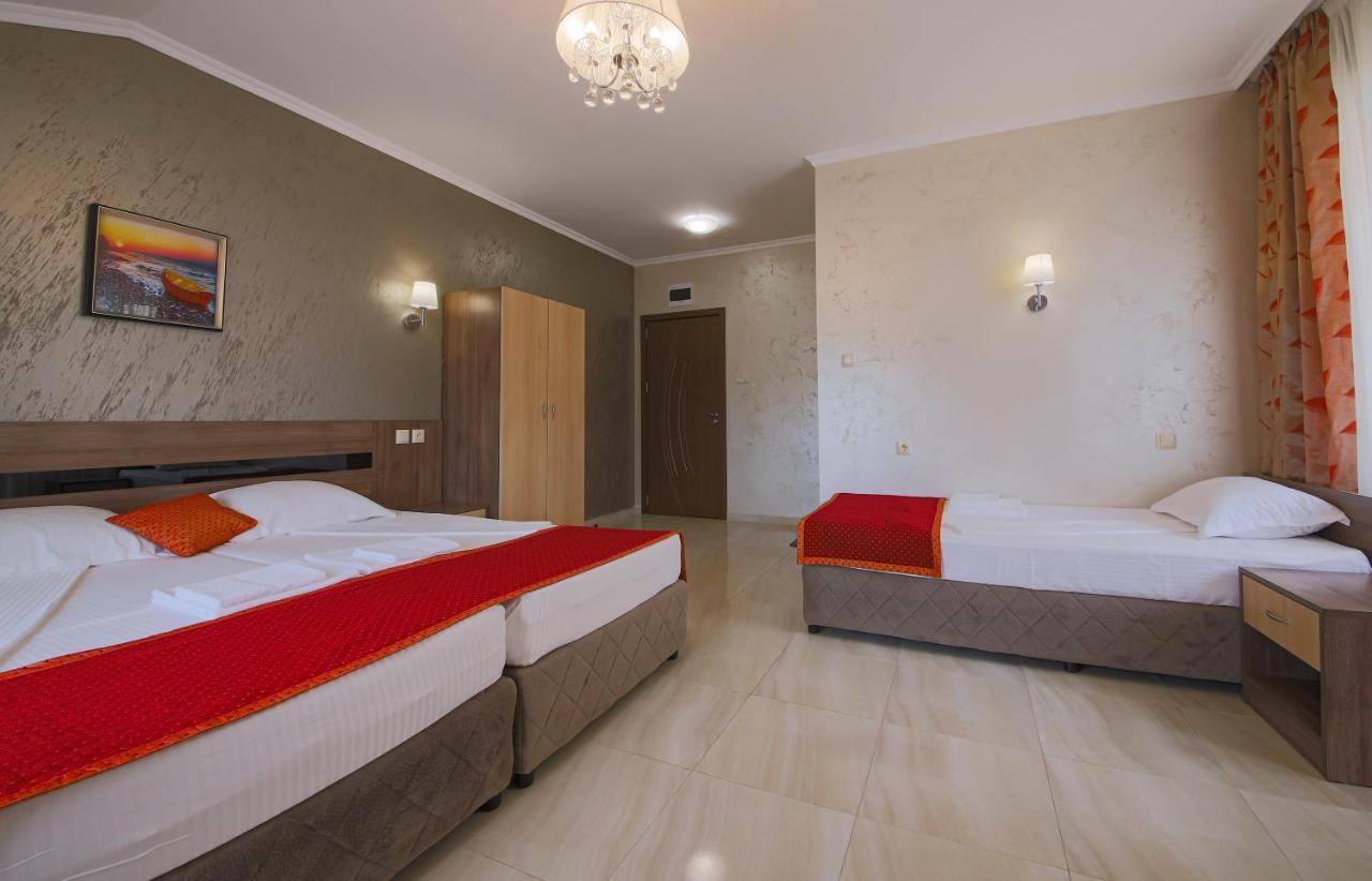 Guesthouse Phoenix Obzor Extérieur photo