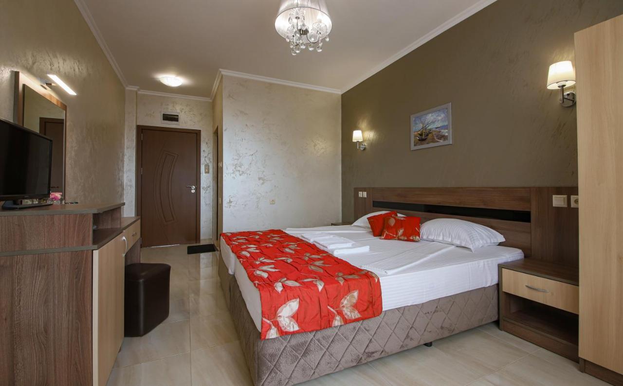 Guesthouse Phoenix Obzor Extérieur photo