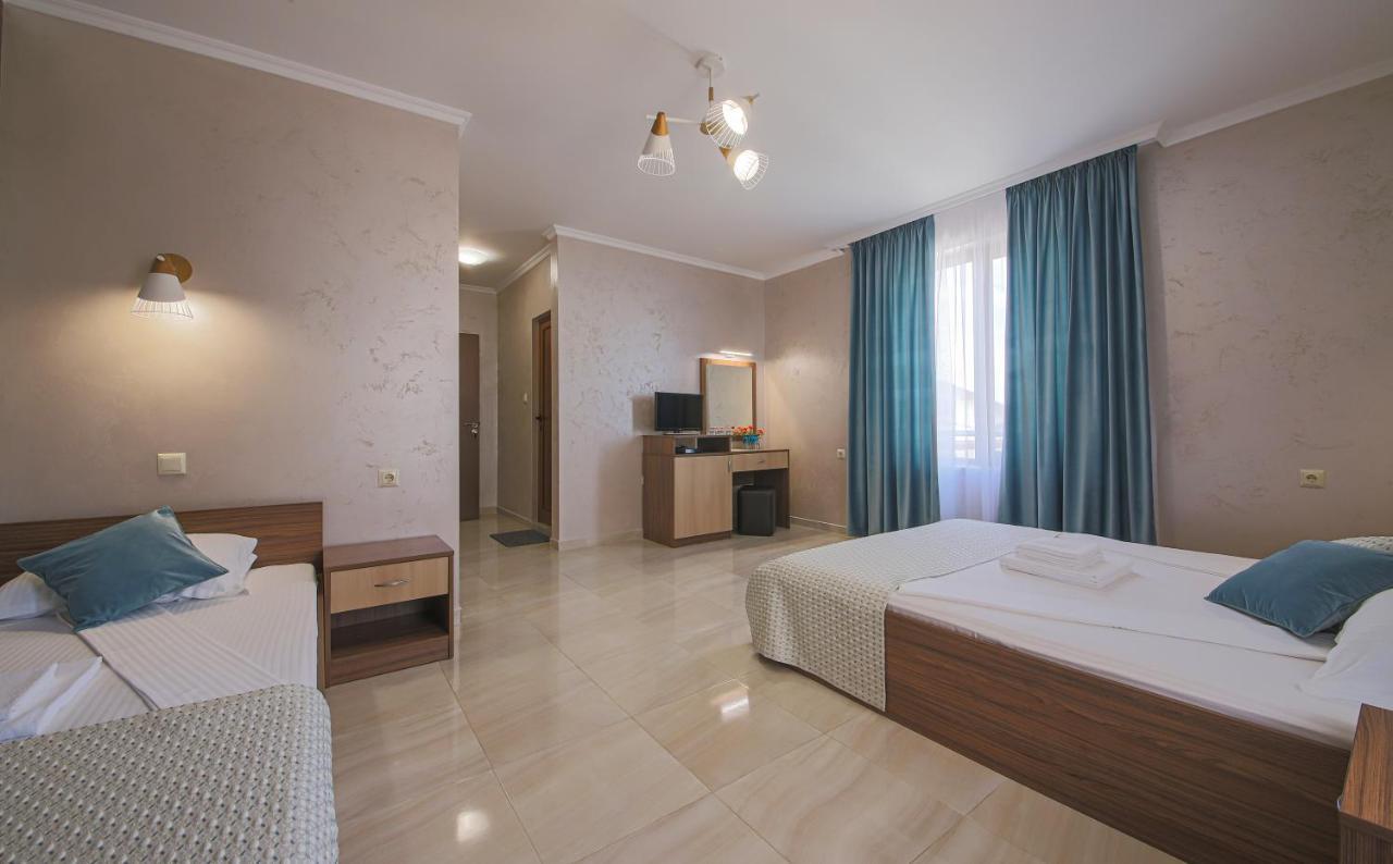 Guesthouse Phoenix Obzor Extérieur photo