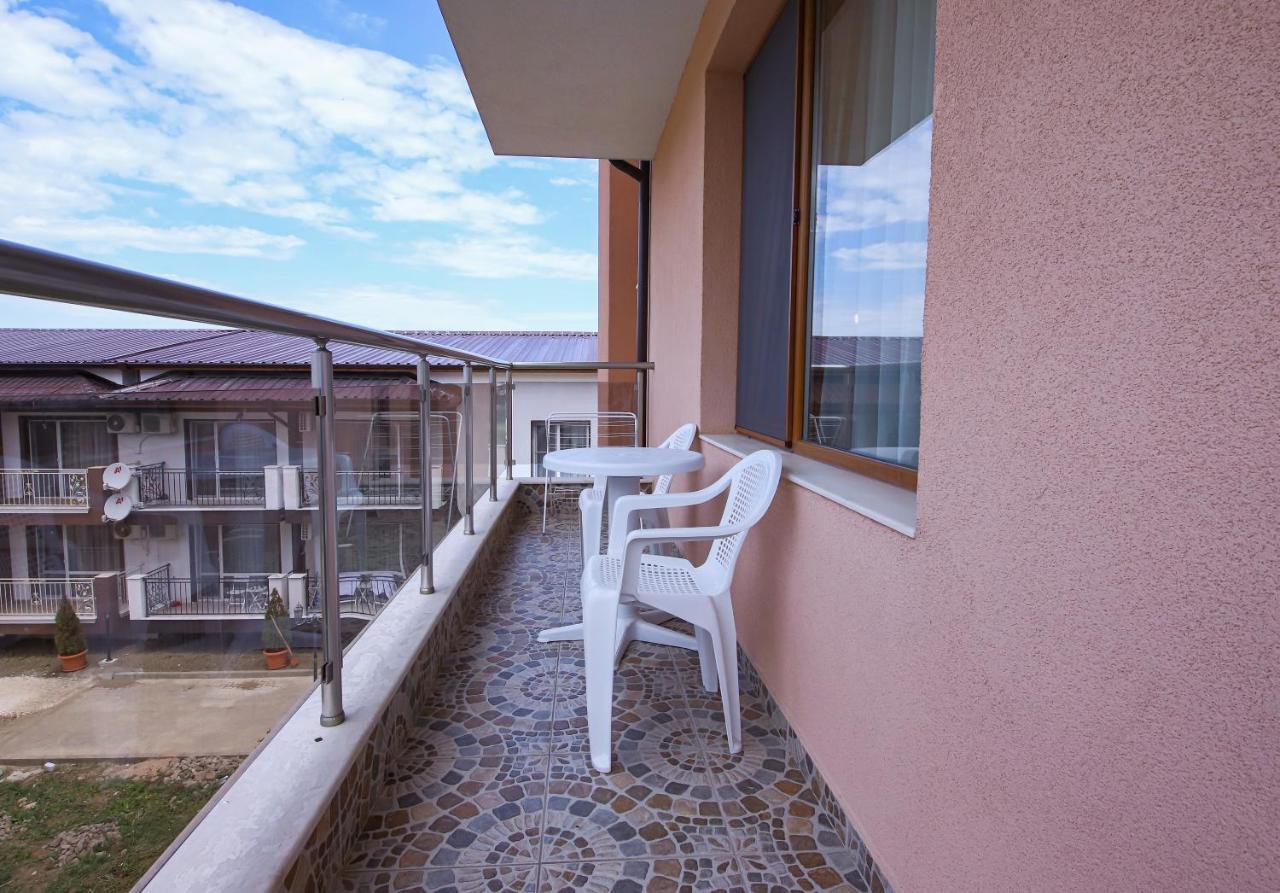 Guesthouse Phoenix Obzor Extérieur photo
